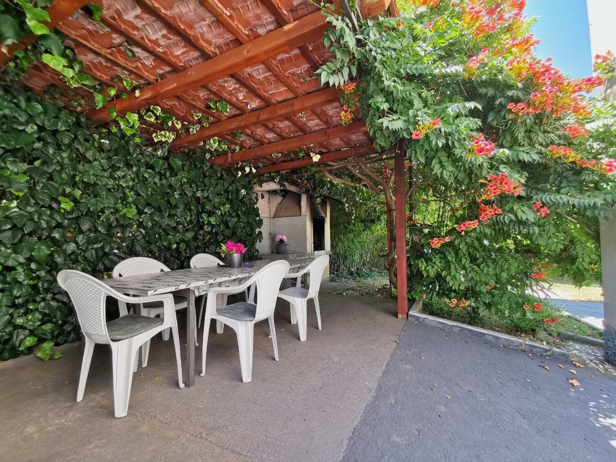 Apartmani Andrea Pula Exterior foto